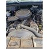 Image 9 : 1993 GMC C1500, auto, 5.7 engine, 2WD, runs with a Prime, has fuel pump issues, Full load cloth inte