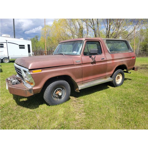 1979 Ford Bronco, 4x4, 400 engine, manual trans, headers, new dual exhaust, powertrain has under 10,