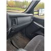 Image 19 : 2002 Chevy 2500 HD, 6.6 Duramax diesel, auto, crew cab, long box, 5th wheel rails, 150-gal road vaul