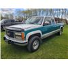Image 1 : 1993 GMC K2500, ext. cab, long bed, 4x4 auto, 6.5 turbo diesel, 150-gal tidy tank c/w pump, trailer 
