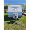 Image 2 : 2005 Cherokee Forest River, approx. 32 ft Lite pull trailer, 2 slides, c/w weight distribution hitch