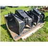 Image 2 : 78 HLA Skidsteer Grapple bucket c/w cutting edge & flat face couplers. Used very little.