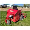 Image 4 : Steiner 52 inch Zero turn mower.  Showing 531 hrs, Onan 20 HP, elec. start, runs intermittently. Hyd