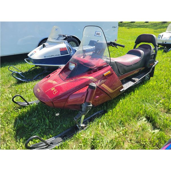 1998 Yamaha Venture XL snowmobile. Electric start, 2up reverse. Runs,  showing 2912km. S/N:89M-00017