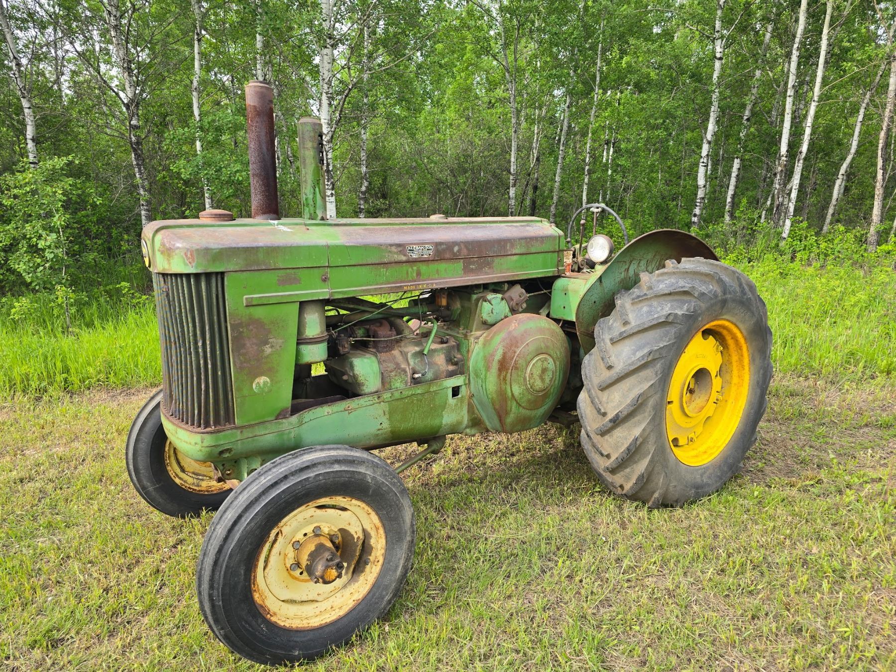 John Deere AR Styled unmolested original condition, straight tin ...