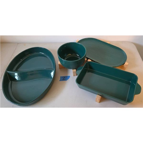 NEW - Temptations Green Bakeware and Serving Set