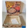Image 4 : Pyrex Baken-Serve Dish, Pro Fresh Veggie Keeper 10-Pc Set, and Pie Slice Divider