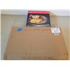 Image 2 : NEW - Dash Everyday Griddle and Monaco 2-Piece Chip & Dip Set