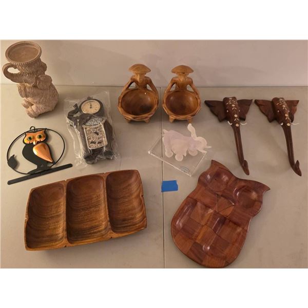 Decorative Elephant and Owl-Themed Lot with Mixed Materials