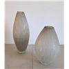 Image 3 : TIFFANY Style Floor Lamp with Stained Glass Shade and Two Decorative Vases