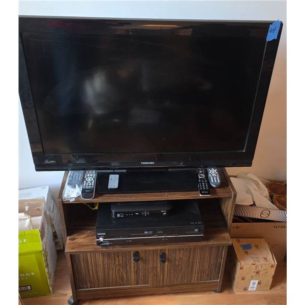 Toshiba 37AV502R 37-Inch LCD TV with Accessories