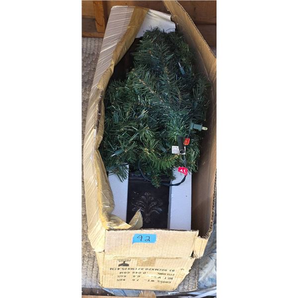 Pre-lit 2-Pack Entranceway Trees with Decoration Base