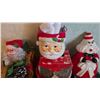 Image 3 : Christmas Decor Lot Featuring Santa-Themed Items and Textiles
