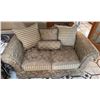 Image 2 : Two-Seat Upholstered Sofa with Floral and Striped Cushion Accents