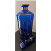 Image 4 : Cobalt Blue Glass Decanter Set with Gold Floral Accents, 6 Pieces