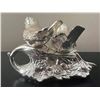 Image 4 : Silver-Tone Bird Motif Salt and Pepper Shaker Set with Floral Base