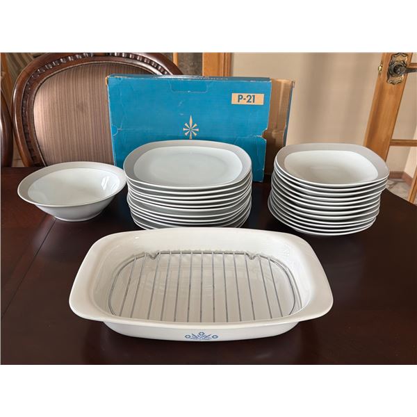 CorningWare P-21 Roaster with Rack and Casa Elite Dinnerware Set
