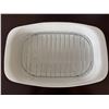 Image 3 : CorningWare P-21 Roaster with Rack and Casa Elite Dinnerware Set
