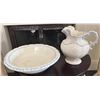 Image 2 : White Ceramic Pitcher and Basin Set with Blue Accents and Scalloped Edges