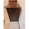 Image 5 : Painted Wood Dresser with Mirror, 32 x 16 x 32