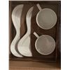 Image 2 : Elica Home Trends Porcelain Place Setting Sets, 12 Boxes of 2 Settings Each