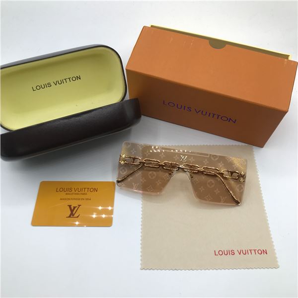 BRAND NEW SUNGLASSES WITH BOX