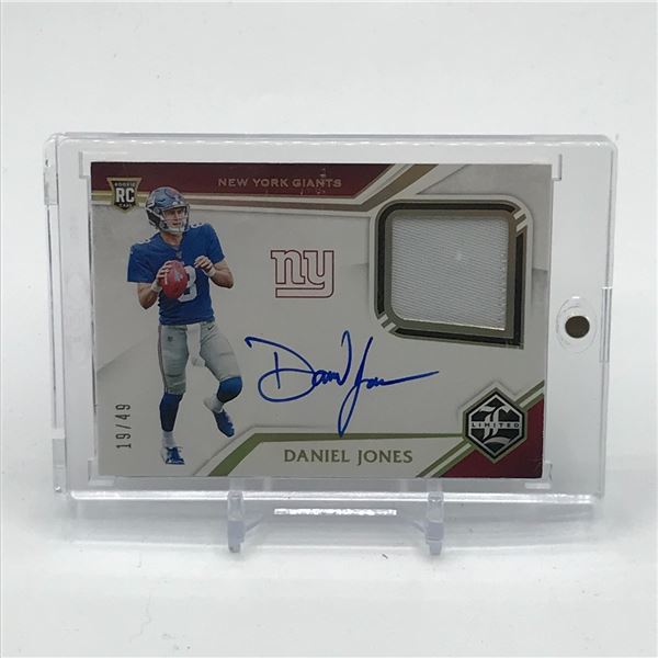 2019 PANINI LIMITED FOOTBALL DANIEL JONES SIGNED PATCH ROOKIE TRADING CARD 19/49