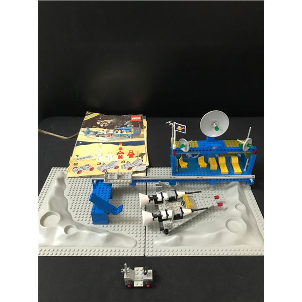 LEGO SPACE MODEL SPACE VINTAGE CONSTRUCTED AND COMPLETE