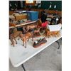 Image 1 : western horse display items