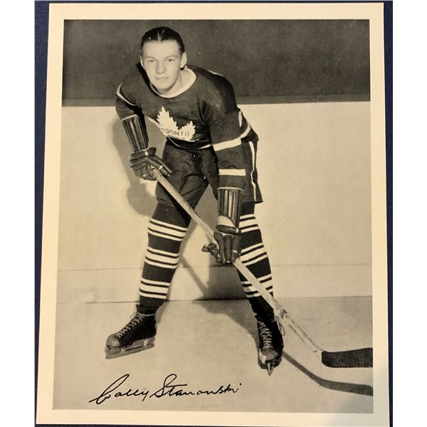 1945-54 QUAKER OATS NHL HOCKEY - WALLY STANOWSKI