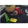 Image 1 : COLLECTION OF GLASS VEGETABLES W/BASKET (10 PCS)