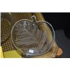 Image 4 : ETCHED GLASS TRAYS & ROYAL HAWAIIAN PLATE (4 PCS) (DOES NOT INCLUDE STAND)