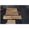 Image 3 : COLLECTION OF WOVEN LAUHALA CLUTCH BAGS (8 PCS)