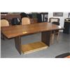 Image 2 : DESIGNER HOURGLASS SHAPE WOOD TABLE W/2 LEAVES (77" X 41 1/2")