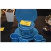Image 1 : FIESTA TURQUOISE CLASSIC RIM DINNERWARE (16 PCS)