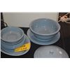 Image 3 : VINTAGE FIESTAWARE PLATES & COVERED CASSEROLE DISH IN PERIWINKLE BLUE (9 PCS)