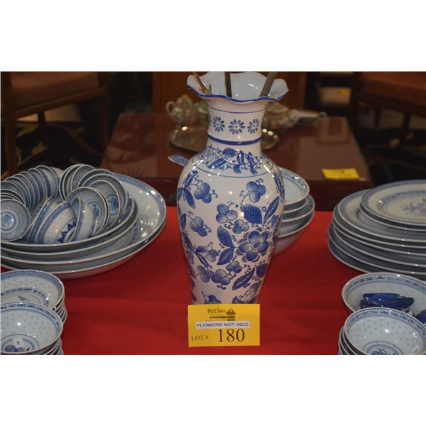 16" BLUE & WHITE CHINOISERIE PORCELAIN VASE (DOES NOT INCLUDE FLOWERS)