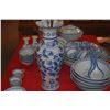 Image 3 : 16" BLUE & WHITE CHINOISERIE PORCELAIN VASE (DOES NOT INCLUDE FLOWERS)