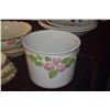 Image 18 : VINTAGE FRANCISCAN APPLE CERAMIC BOWLS, PLATES, CUPS, SERVING PIECES, TEAPOTS, CREAMER, SUGAR, ETC. 