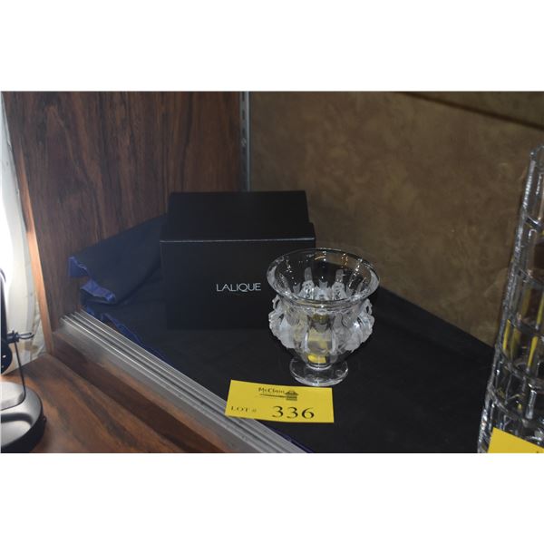 LALIQUE DAMPIERRE CLEAR CRYSTAL VASE W/FROSTED SATIN-FINISHED BIRDS & VINES