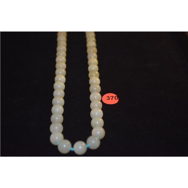 SERPENTINE JADE BEAD NECKLACE