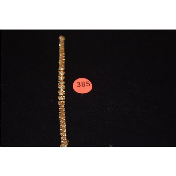 14K DIAMOND BRACELET (17.7 GTW)
