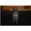 Image 3 : CHINESE SERPENTINE JADE EWER IN THE ARCHAIC MANNER (6") (DOES NOT INCLUDE STAND))