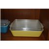 Image 6 : VINTAGE PYREX GOLDEN GRAPES CINDERELLA BOWL & VINTAGE PYREX PRIMARY COLORS REFRIGERATOR DISHES (4 PC