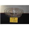 Image 1 : VINTAGE PYREX CLEAR GLASS MIXING BOWLS IN THE "COLONIAL MIST" PATTERN FEATURING WHITE DAISES (3 PCS)