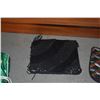 Image 9 : COLLECTION OF PURSES & BAGS (19 PCS)