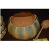Image 5 : BORDALLO PINHEIRO PUMPKIN TUREEN & BOWLS, HALLOWEEN PLATES & CHINESE PORCELAIN ALTER FRUIT PUMPKIN (