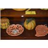 Image 6 : BORDALLO PINHEIRO PUMPKIN TUREEN & BOWLS, HALLOWEEN PLATES & CHINESE PORCELAIN ALTER FRUIT PUMPKIN (