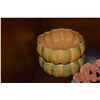 Image 9 : BORDALLO PINHEIRO PUMPKIN TUREEN & BOWLS, HALLOWEEN PLATES & CHINESE PORCELAIN ALTER FRUIT PUMPKIN (