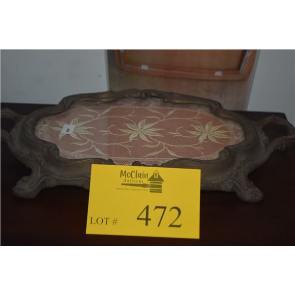 VINTAGE FLORENTINE SERVING TRAY W/LACE INSERT
